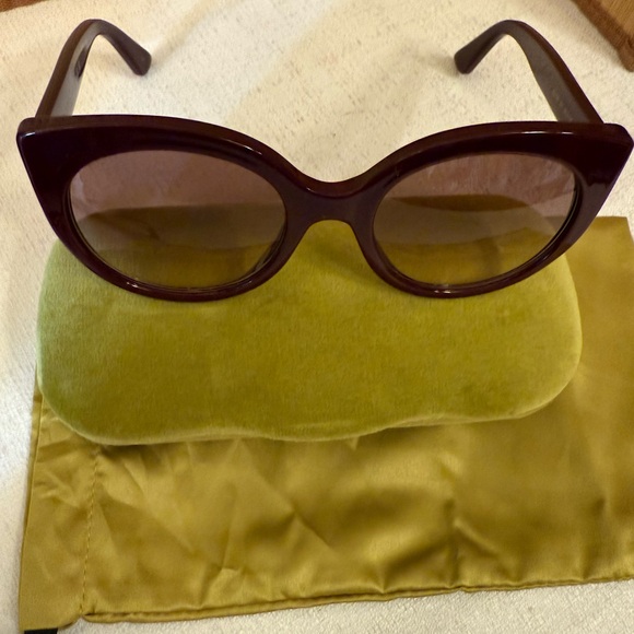 Accessories - Gucci Sunglasses